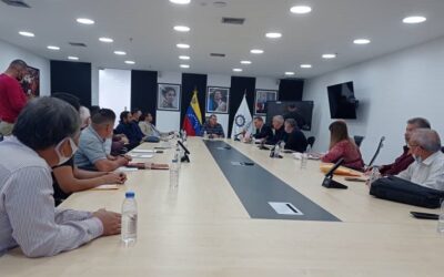 Realizan reunión estratégica con el sector motopartista del país